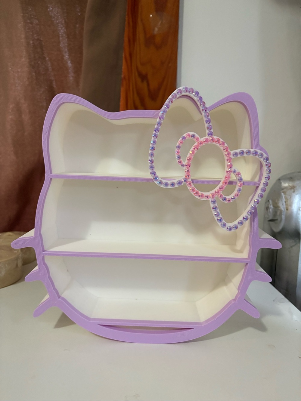 Hello kitty shelf XL